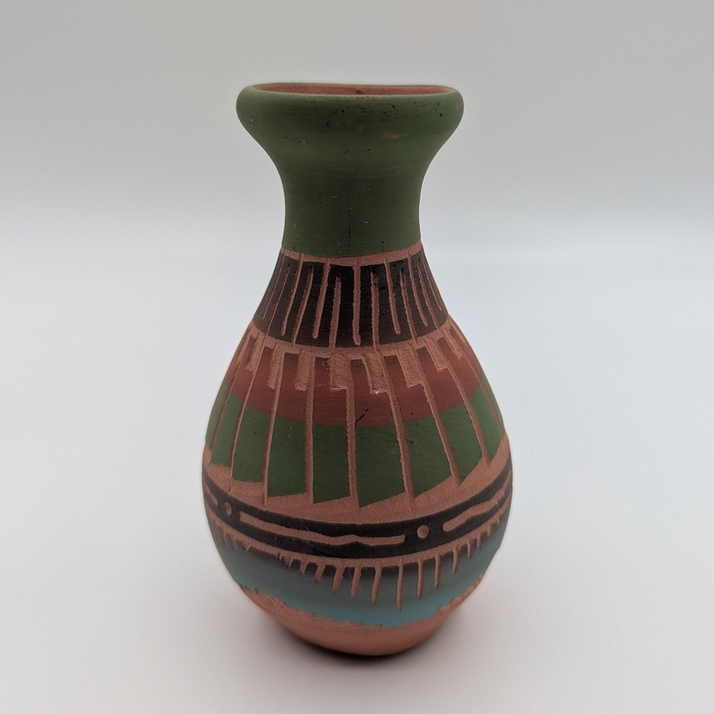 Navajo Artist Signed T. Navajo Etched Terracotta Bud Vase Southwestern Pottery